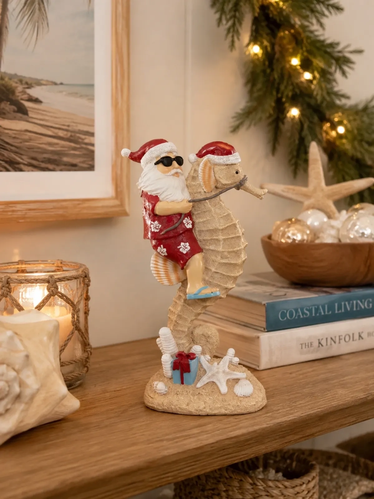 Papai Noel e Cavalo Marinho em Resina Vermelho