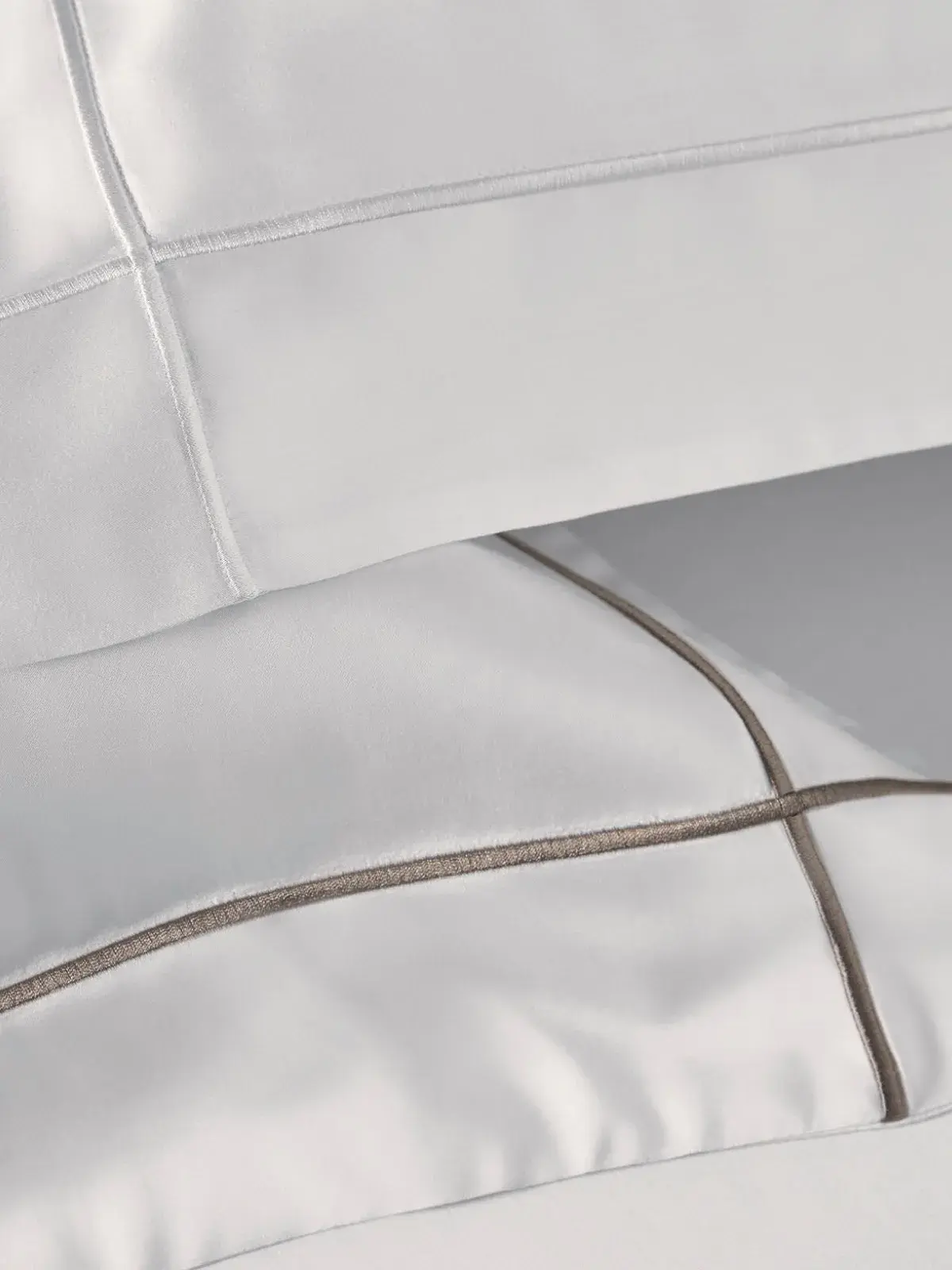 Jogo de Cama Trussardi 300 fios Bambu Girelli branco/platino