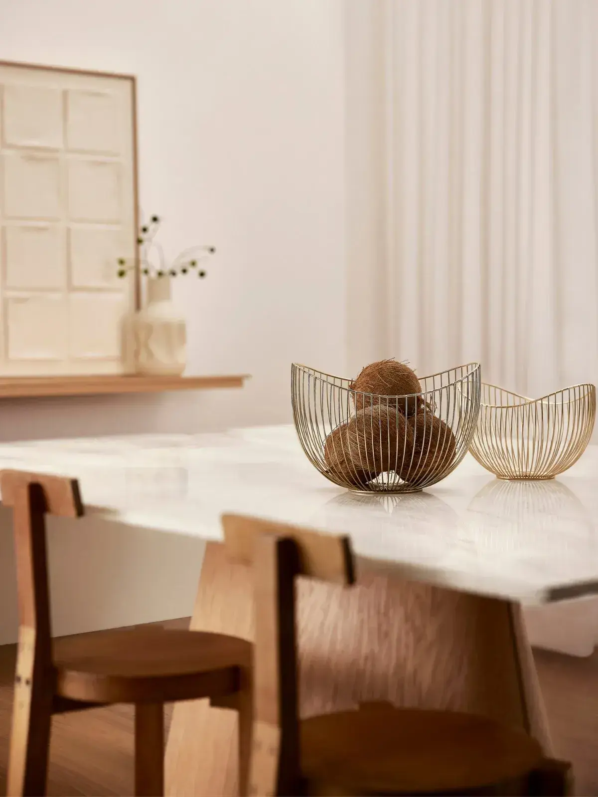 Centro de Mesa em Metal Dourado
