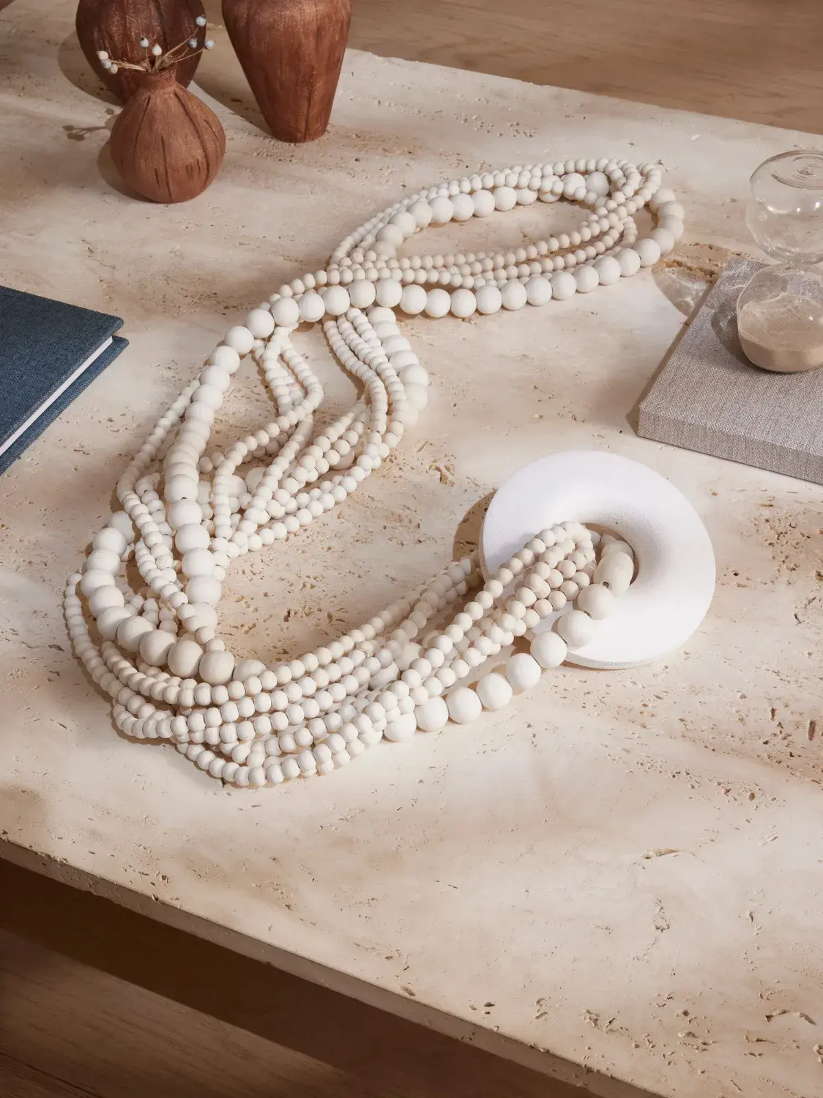 Colar Decorativo em Madeira Branco