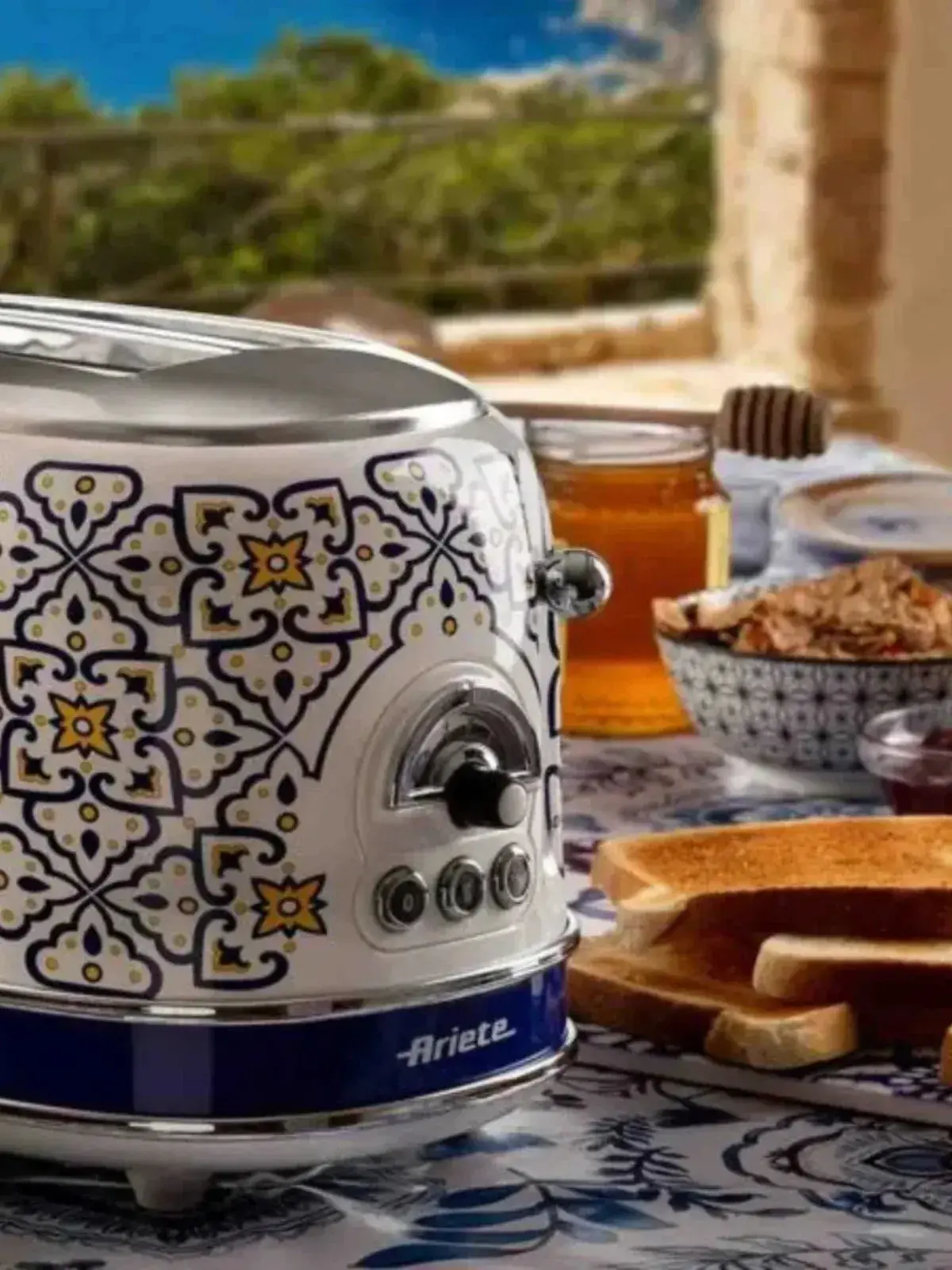 Torradeira Elétrica Ariete Capri 220V-   Design Italiano Azul