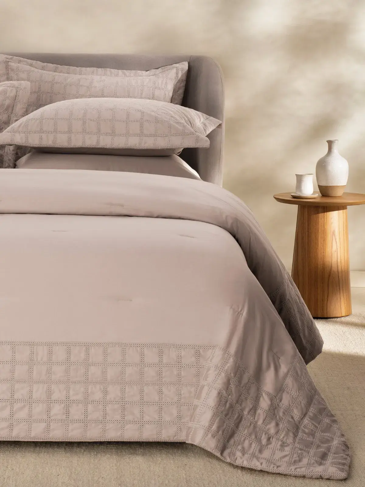 Jogo de Colcha Trussardi 300 fios Cetim Gaia nocciola