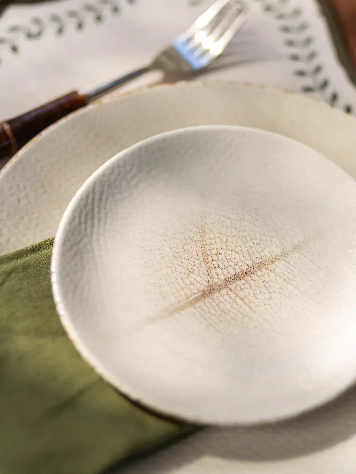 Prato Raso Reative Leaf White 