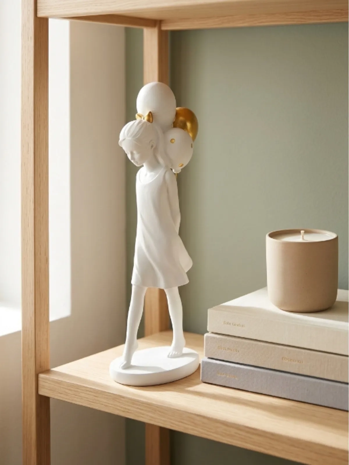 Escultura Decorativa Poliresina Menina Balões 