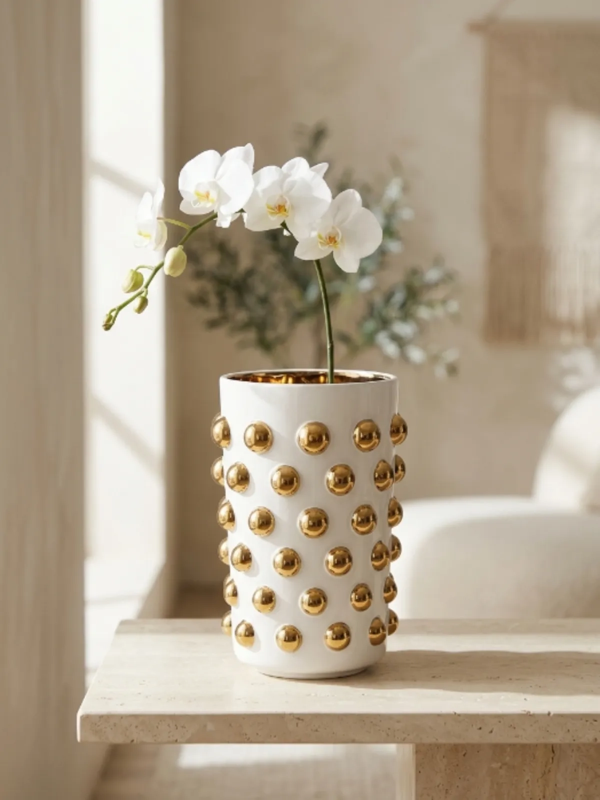 Vaso Decorativo Cerâmica Balls - Branco e Esferas Douradas - 27 cm 