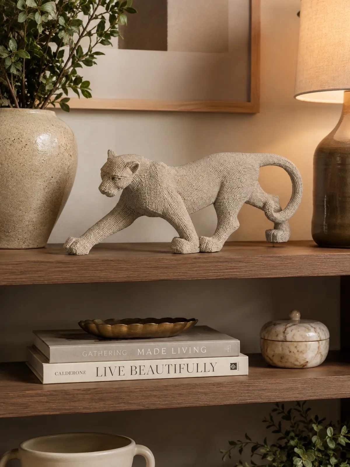 Escultura Decorativa Poliresina Leopardo Bege