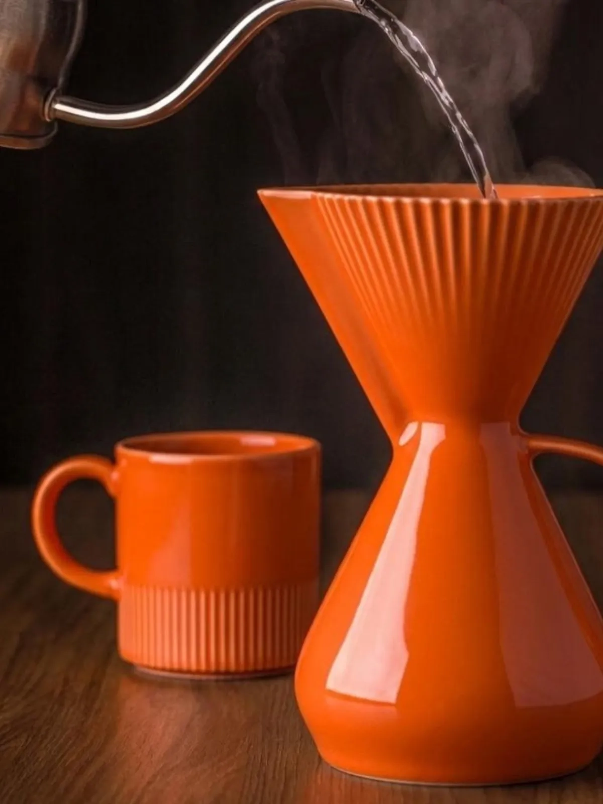 Bule com Porta Filtro em Porcelana Laranja