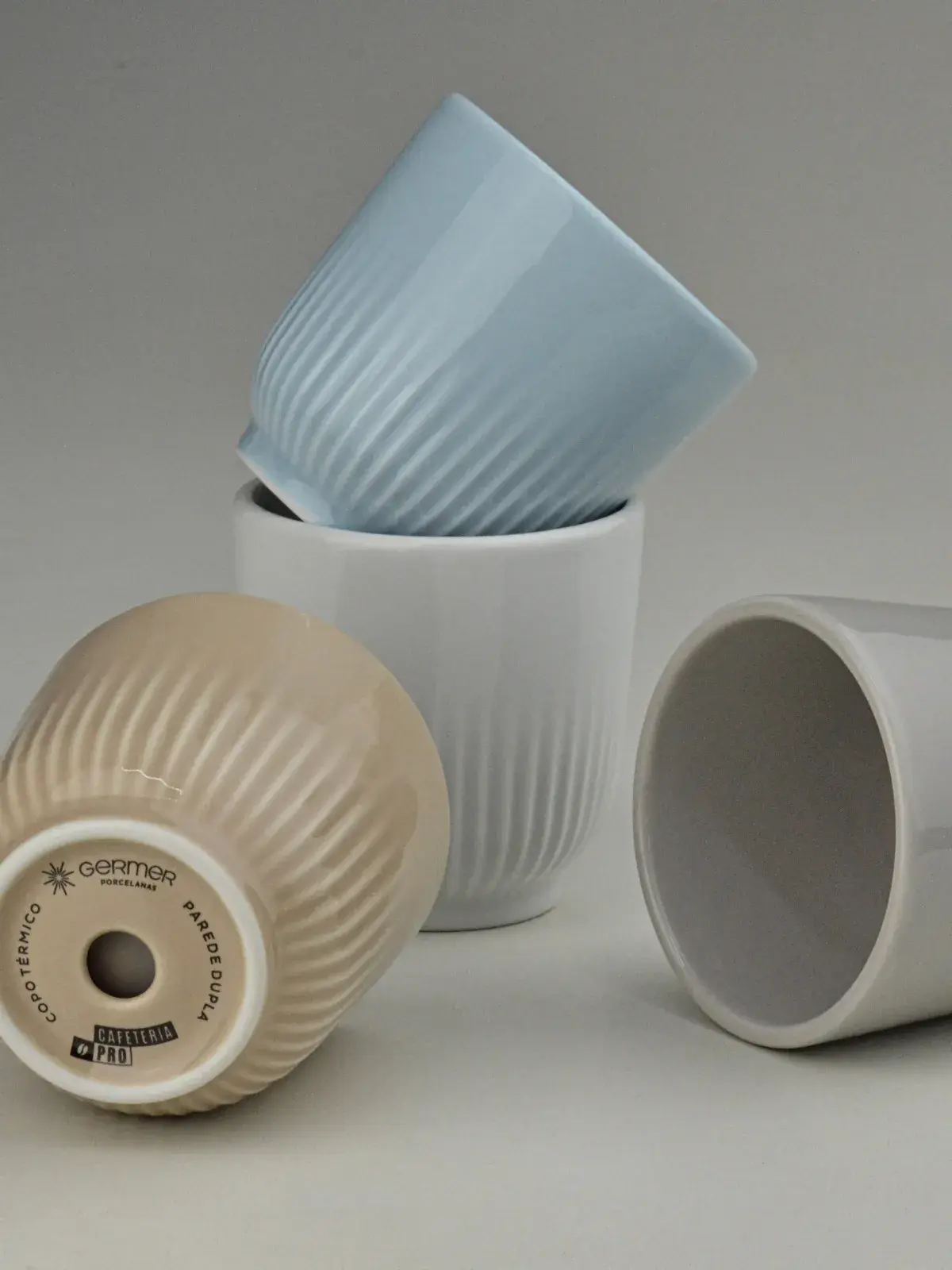 Copo Parede Dupla em Porcelana Vermelho