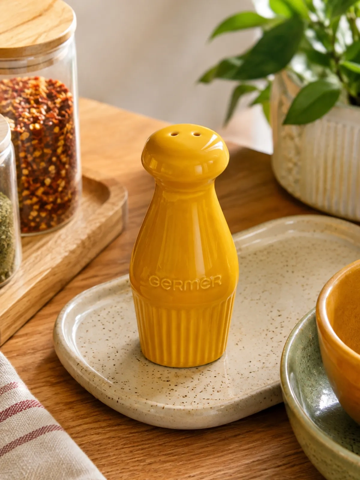 Pimenteiro em Porcelana - Assar e Servir Amarelo