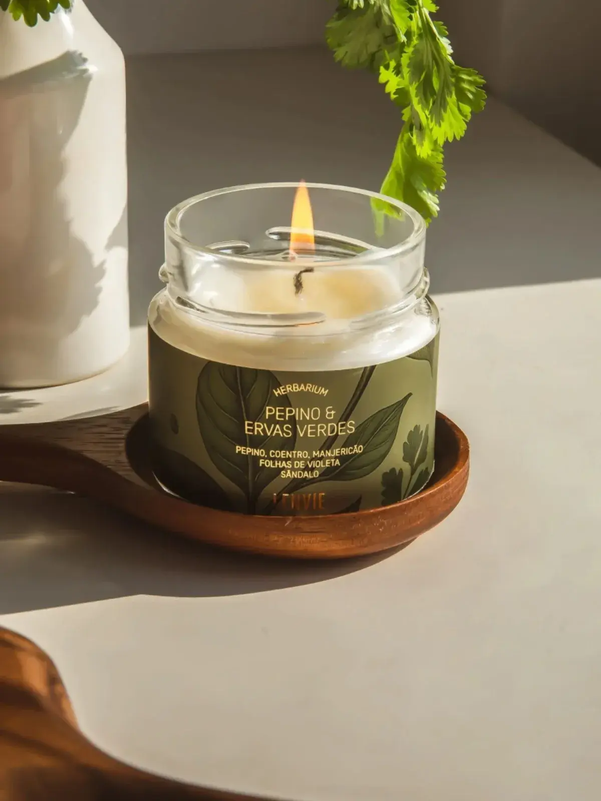 Vela Perfumada Lenvie Pepino e Ervas 140g 