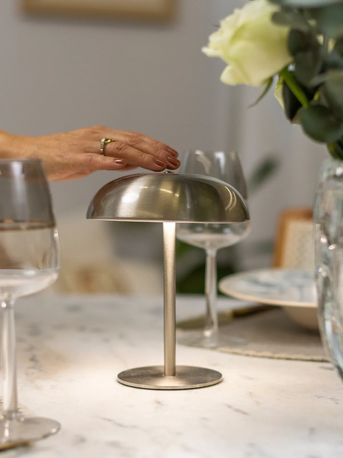 Luminária Touch de Mesa Yule Old Silver 